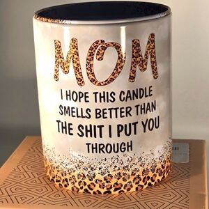 NIB Mom's Gift Viwix Ready Soy Lavender Oil 10oz. Candle Spicy Sassy